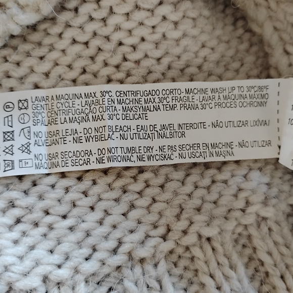 Zara Cream Turtleneck Sweater - Picture 16 of 16